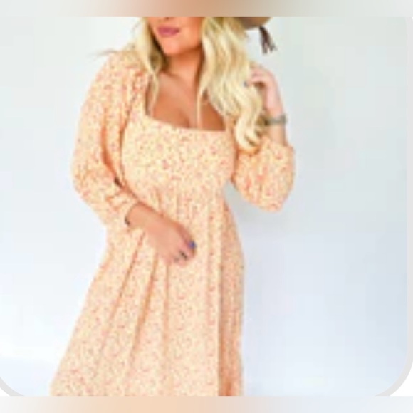 Dresses & Skirts - Midi dress